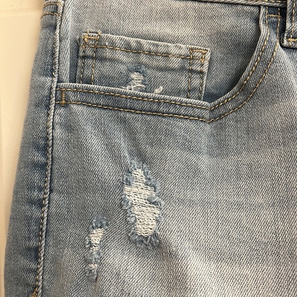 So Bermuda Shorts - Picture 2 of 12